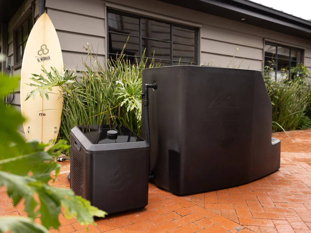 Complete cold plunge setup featuring the Ice Barrel 500 and connected ice bath chiller