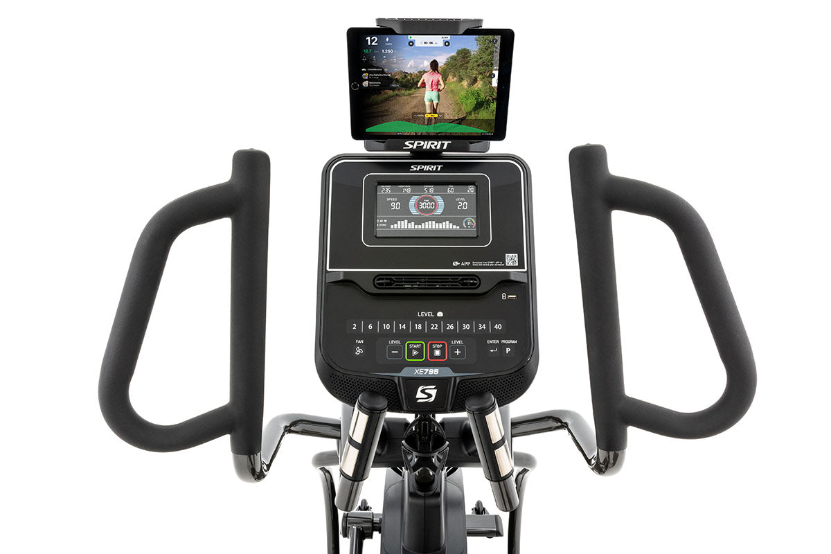 Premium commercial elliptical machine from Spirit Fitness designed for smooth motion, comfort, and reliable performance.
